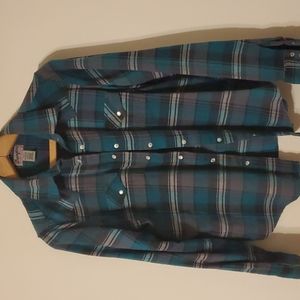 Wrangler womens flannel shirt